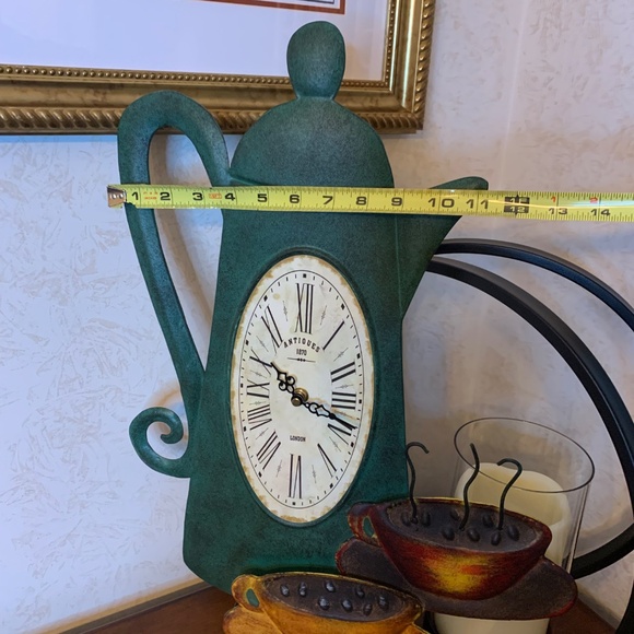 Green Coffee Pot with Cups Clock - Picture 8 of 8